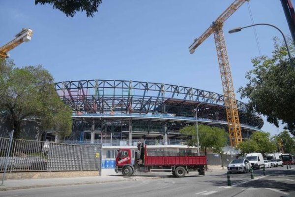 张吧策路 每体：巴萨展示新诺坎普施工最新进展，球场内部一些细节仍未完工